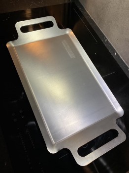 LEXT BBQ Stekbricka kolstål 40x25cm